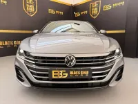 Usado VW Arteon R-line 150 CV (110 kW) 2023 Gris / plata Familiar