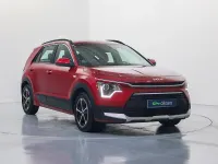 Usado Kia Niro 141 CV (103 kW) 2024 Rojo SUV