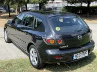 Usado Mazda 3 Active 105 CV (77 kW) 2005 Negro Berlina