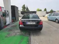 Usado Ford Mondeo Futura 130 CV (95 kW) 2005 Negro Berlina