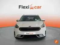 Usado Kia Niro 141 HP (103 kW) 2019 Branco SUV