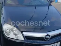 Usado Opel Tigra Sport 70 CV (51 kW) 2009 Negro Descapotable