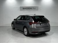 Usado Skoda Scala Selection 115 CV (84 kW) 2025 Gris Utilitario