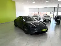 Usado Porsche Taycan 300 kW (408 CV) 2024 Negro Berlina