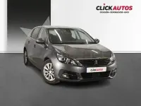 Usado Peugeot 308 Allure 130 CV (95 kW) 2021 Gris / plata Berlina
