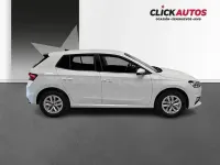Usado Skoda Fabia Selection 115 CV (84 kW) 2025 Blanco Utilitario