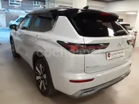 Usado Mitsubishi Outlander P-HEV 306 CV (225 kW) 2025 Blanco SUV
