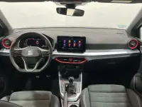 Usado Seat Arona FR 116 CV (85 kW) 2024 Negro SUV