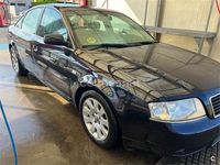 Usado Audi A6 170 CV (125 kW) 2003 Azul Berlina