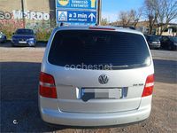 Usado VW Touran Advance 140 CV (102 kW) 2006 Gris / plata Monovolumen