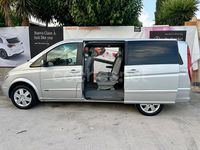 Usado Mercedes Viano 150 CV (110 kW) 2010 Gris / plata Monovolumen