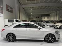 Usado Mercedes CLA200 136 CV (100 kW) 2015 Gris / plata Berlina