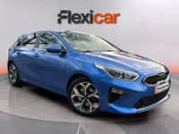 Usado Kia Ceed 120 CV (88 kW) 2019 Azul Utilitario