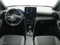 Usado Toyota Yaris Cross Active 130 CV (95 kW) 2025 Gris SUV