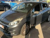 Usado Peugeot 208 Active 75 CV (55 kW) 2016 Utilitario