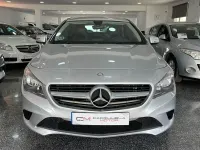 Usado Mercedes CLA200 136 CV (100 kW) 2014 Gris / plata Berlina