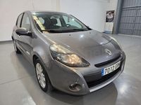Usado Renault Clio II Exception 101 CV (74 kW) 2009 Gris / plata Berlina
