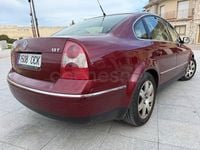 Usado VW Passat Highline 150 CV (110 kW) 2002 Granate Berlina