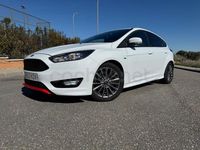 Usado Ford Focus ST-Line 125 CV (91 kW) 2017 Blanco Berlina
