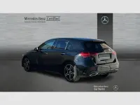 Usado Mercedes A180 116 CV (85 kW) 2025 Pintura metalizada  negro cosmos Utilitario