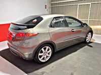 Usado Honda Civic Comfort 140 CV (102 kW) 2008 Beige Berlina