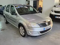 Usado Dacia Logan Ambiance 75 CV (55 kW) 2010 Gris / plata Berlina