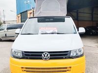 Usado VW Caravelle Comfortline 140 CV (102 kW) 2014 Amarillo Monovolumen