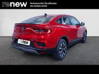 Usado Renault Arkana Intens 145 CV (106 kW) 2022 Rojo SUV
