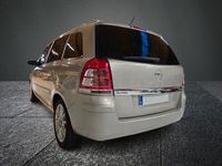 Usado Opel Zafira Cosmo 120 CV (88 kW) 2008 Gris / plata Monovolumen