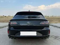 Usado VW Arteon R 320 CV (235 kW) 2023 Negro Familiar