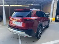 Usado Nissan X-Trail Tekna 165 CV (121 kW) 2023 Rojo SUV