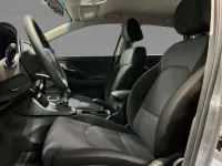 Usado Hyundai i30 120 CV (88 kW) 2022 Plateado Berlina