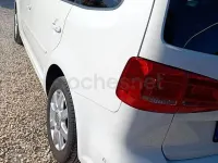 Usado VW Touran Advance 150 CV (110 kW) 2015 Blanco Monovolumen
