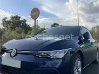 Usado VW Golf VIII 110 CV (80 kW) 2021 Azul Berlina