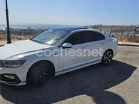 Usado VW Passat R-line 150 CV (110 kW) 2020 Blanco Berlina