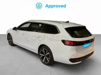 Usado VW Passat Business 272 CV (200 kW) 2025 Blanco Familiar