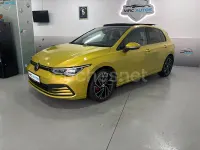 Usado VW Golf VII Life 150 CV (110 kW) 2021 Amarillo Utilitario