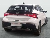 Usado Hyundai i20 101 CV (74 kW) 2025 Blanco Utilitario