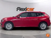 Usado Skoda Kamiq Selection 115 CV (84 kW) 2024 Rojo SUV