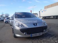 Usado Peugeot 307 110 CV (80 kW) 2007 Gris / plata Familiar