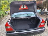 Usado Mercedes C180 Elegance 122 CV (89 kW) 1995 Azul Berlina