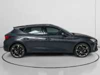 Usado Cupra Leon 150 CV (110 kW) 2023 Gris / plata Berlina