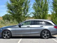 Usado Mercedes C200 160 CV (117 kW) 2020 Gris / plata Familiar