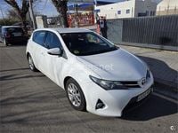 Usado Toyota Auris Advance 126 CV (92 kW) 2013 Blanco Berlina