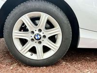 Usado BMW 114 102 CV (75 kW) 2014 Gris Utilitario