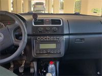 Usado Skoda Fabia 70 CV (51 kW) 2009 Rojo Berlina