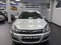 Usado Opel Astra Cosmo 100 CV (73 kW) 2007 Gris / plata Berlina