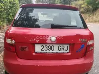 Usado Skoda Fabia 60 CV (44 kW) 2009 Rojo Berlina