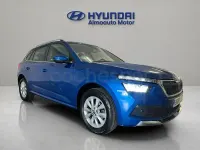 Usado Skoda Kamiq 110 CV (80 kW) 2022 Azul SUV