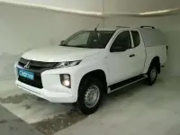 Usado Mitsubishi L200 150 CV (110 kW) 2022 Blanco Pickup/Camioneta